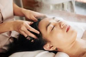 10 Natural Ways to Get Rid of Oily Scalp Naturally at Home 5 Scalp Massage with Jojoba Oil 5