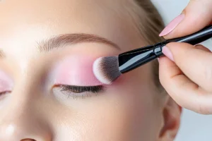 Makeup Guide for Dusky Skin Tone - Tips, Colors & Products That Work 3 Dusky Skin Tone Makeup Guide (Step-by-Step)