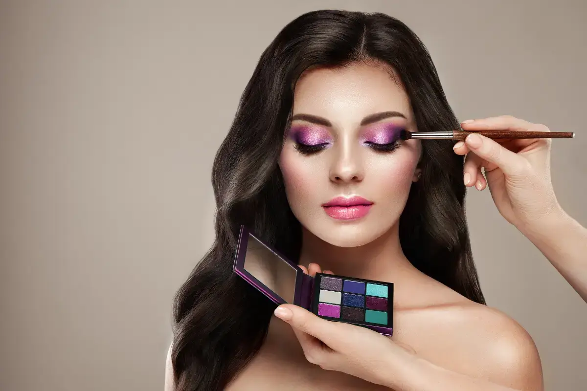Eye Makeup Tips Step-by-Step with Photos – Simple to Smokey Looks for Beginners 1 Eye Makeup Tips – The Key to a Flawless Complexion