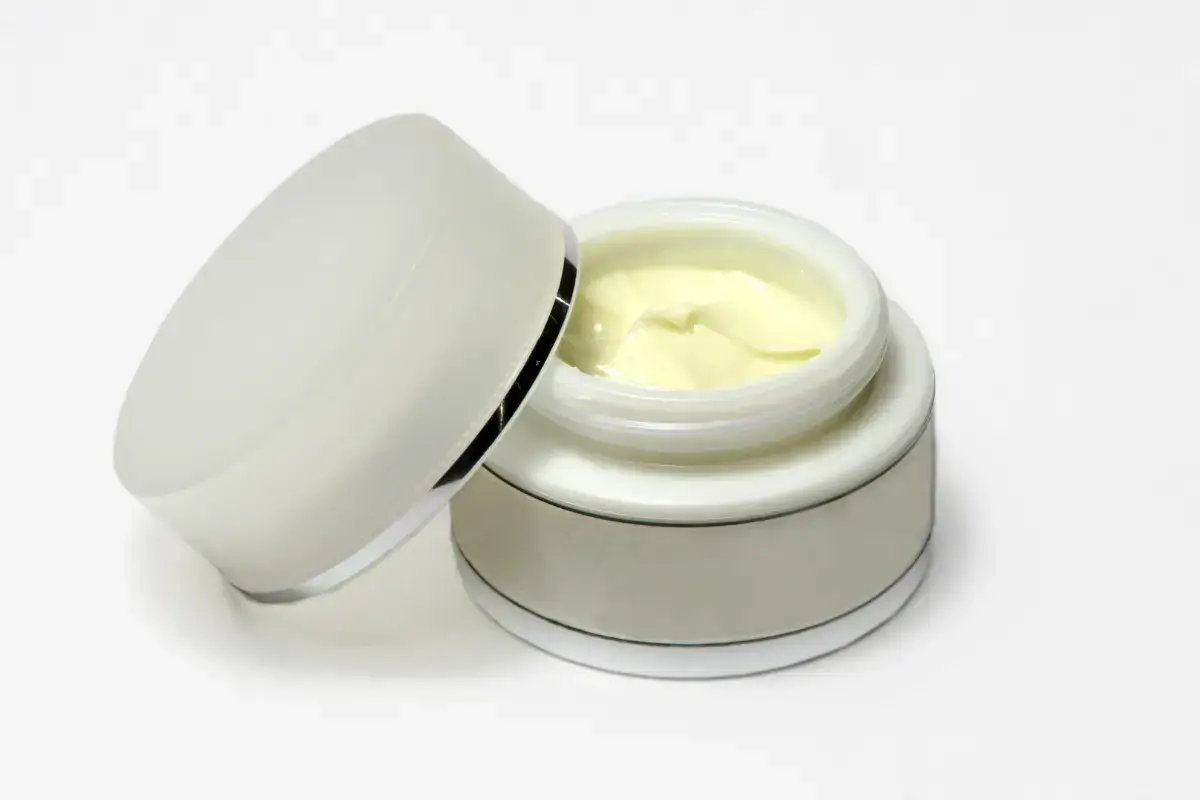 What is Cold Cream? Benefits for Face Glow at Home Overnight 1 What is Cold Cream Made Of